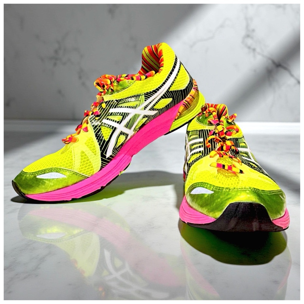 ASICS Neon Performance Running Sneakers | Men’s Size 10